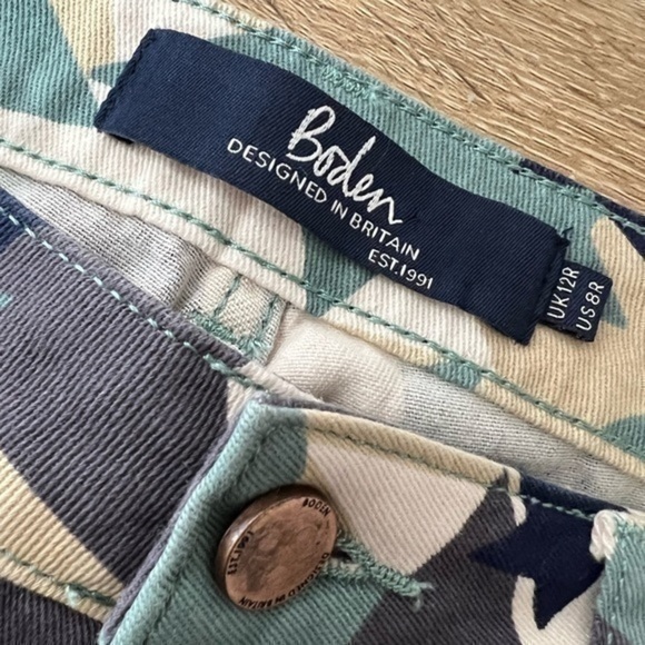 Boden camo star print jeans size 8 - Picture 10 of 11